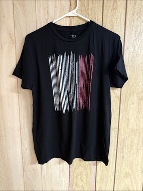 Vesti Black Short-Sleeve Tee with White & Burgundy Stripe Graphic